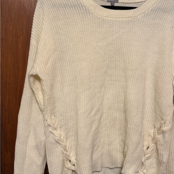 Charlotte Russe Knit Sweater - Picture 2 of 4